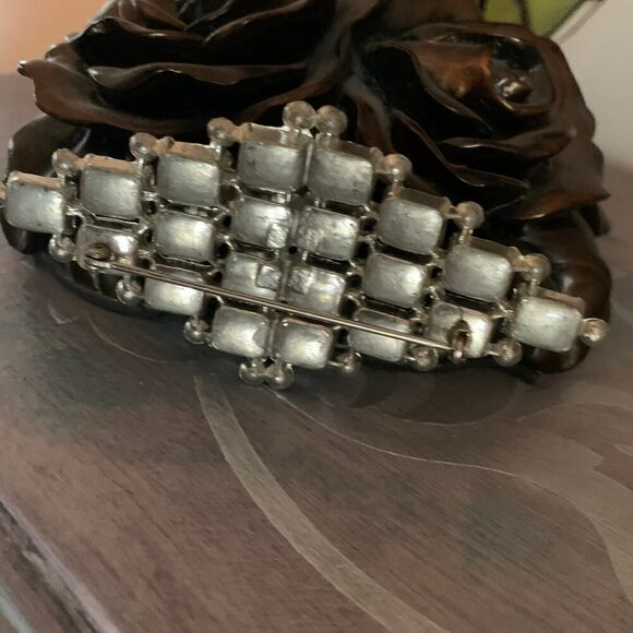 Beautiful Early 1900s Emerald Pin, Antique, DISCOUNTED - Picture 4 of 4